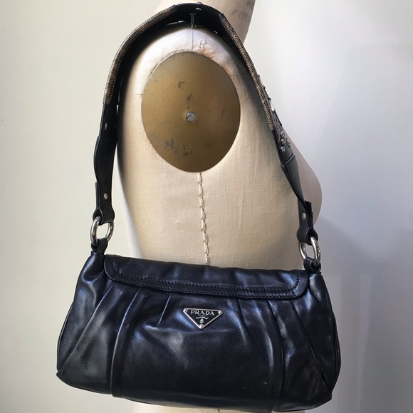 Prada - Picture 5 of 13